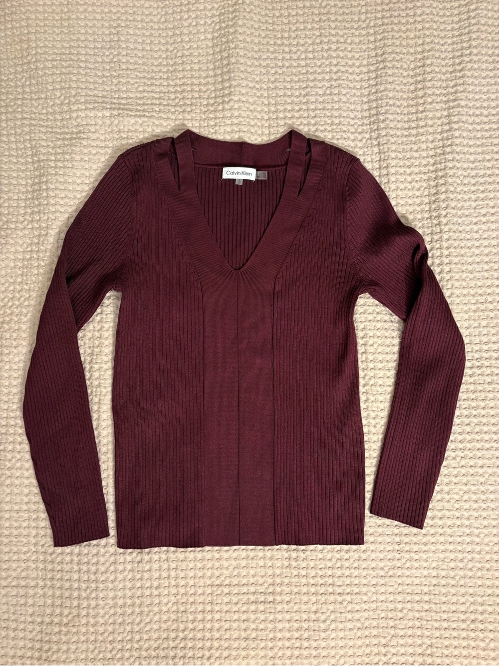 Calvin Klein Women's V-Neck Ribbed Sweater - Wine